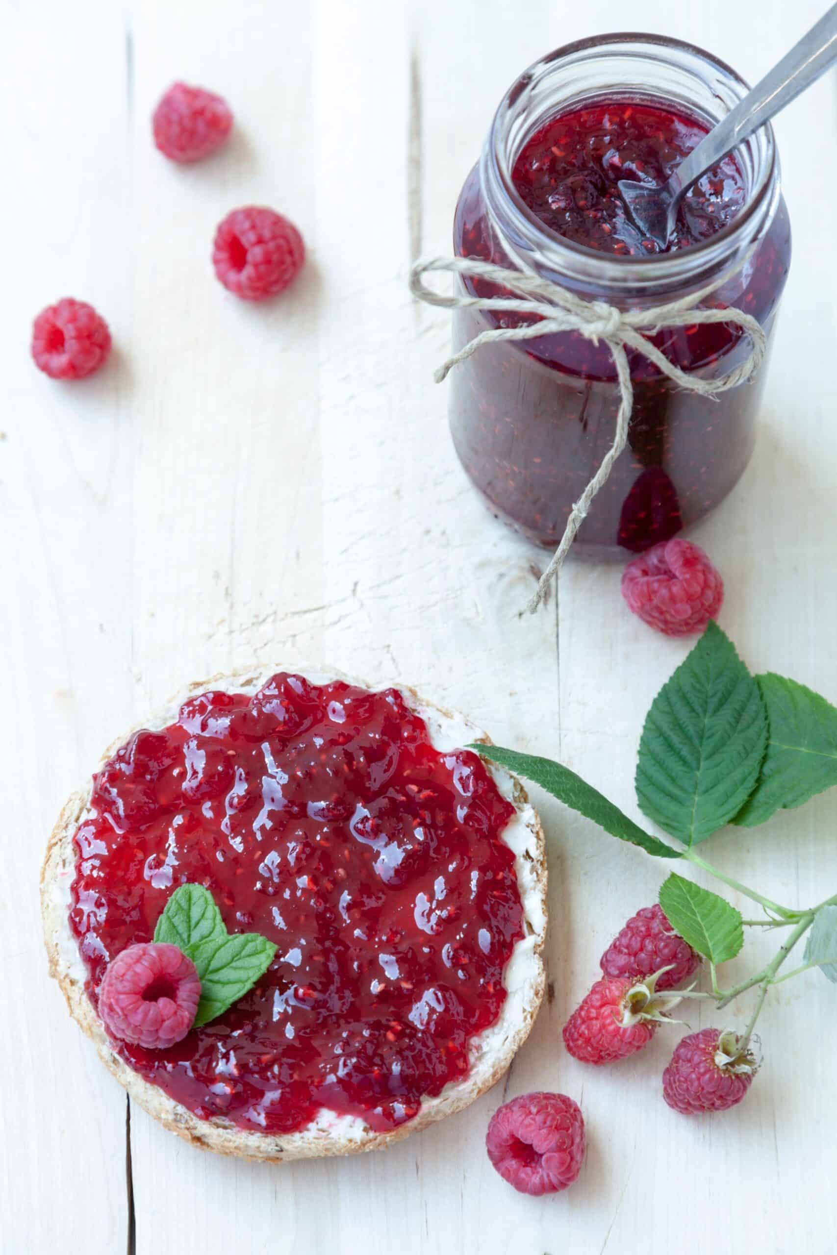 Gelée de framboise : Un délice fruité et sans gluten